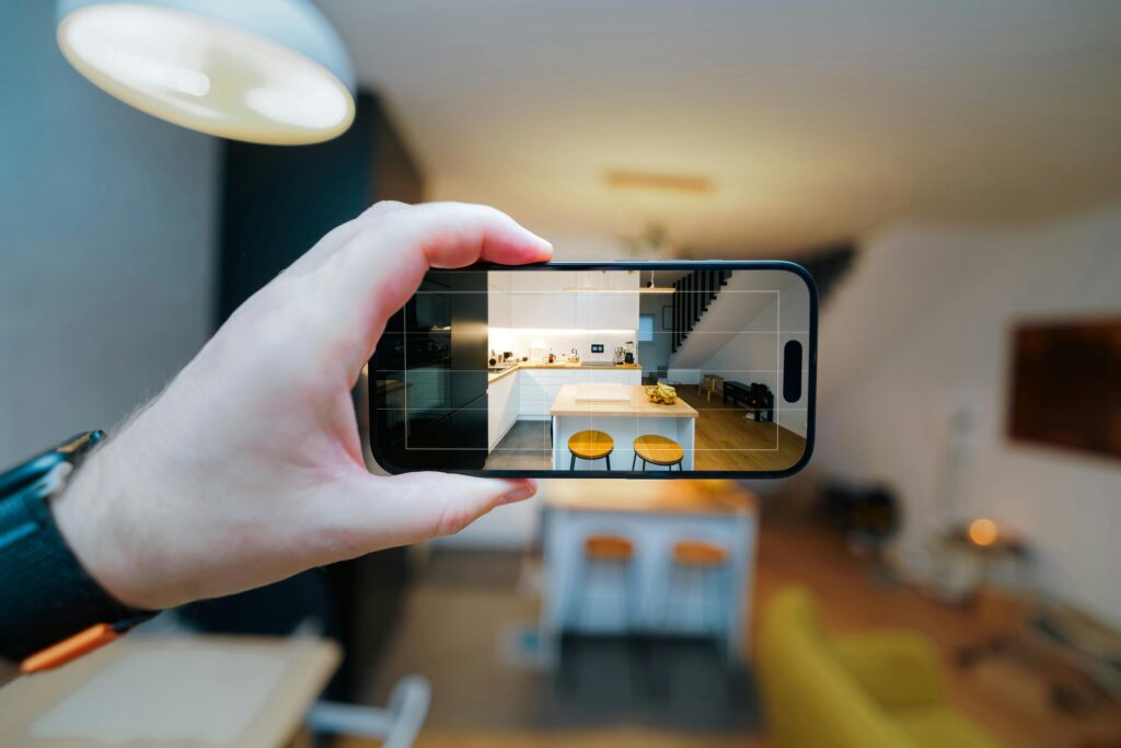 smartphone-pour-faire-des-photos Photos floues, ternes, sombres d'une maison à rénover
